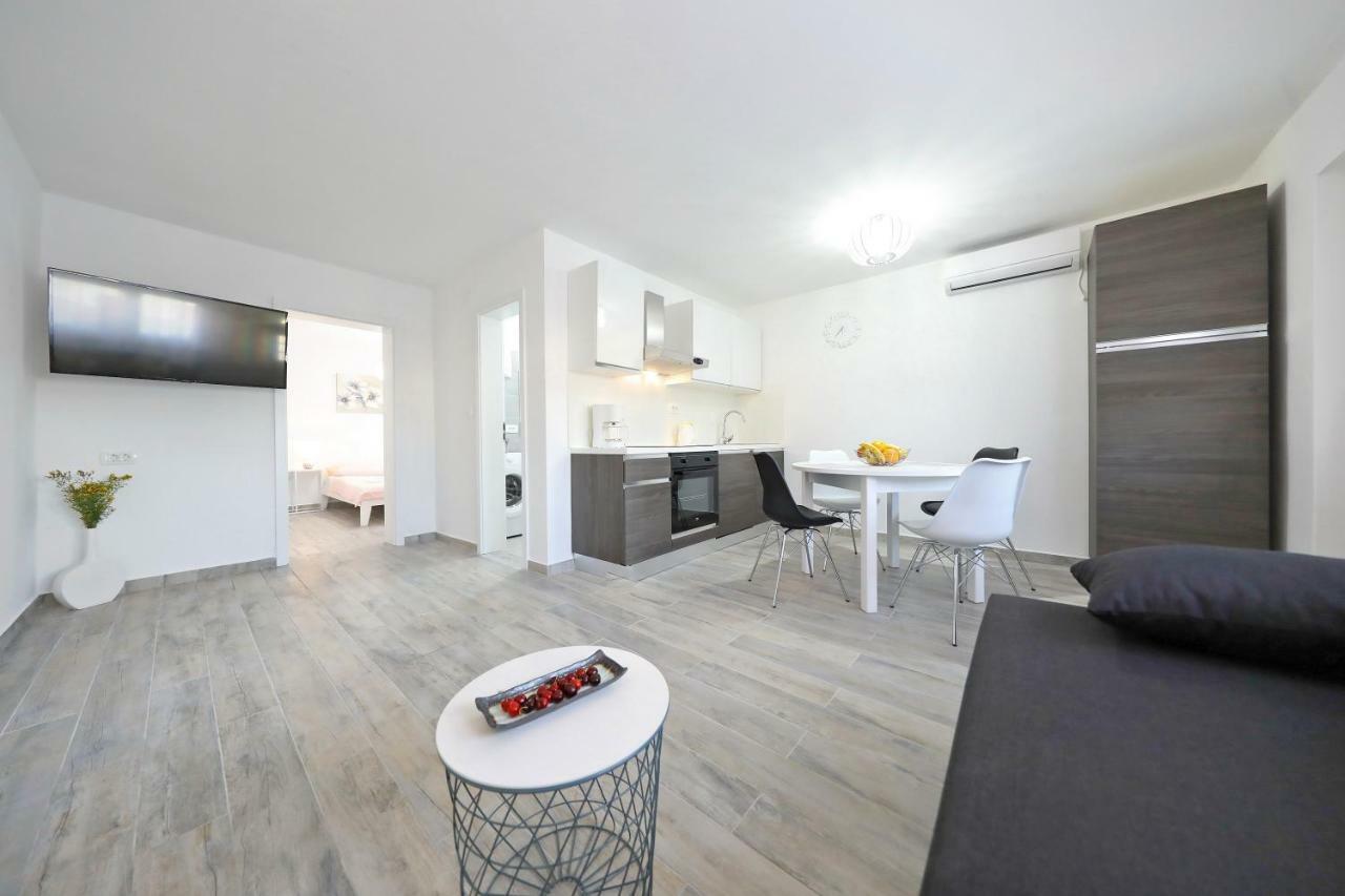 Apartmani Neva, Pridraga Buitenkant foto