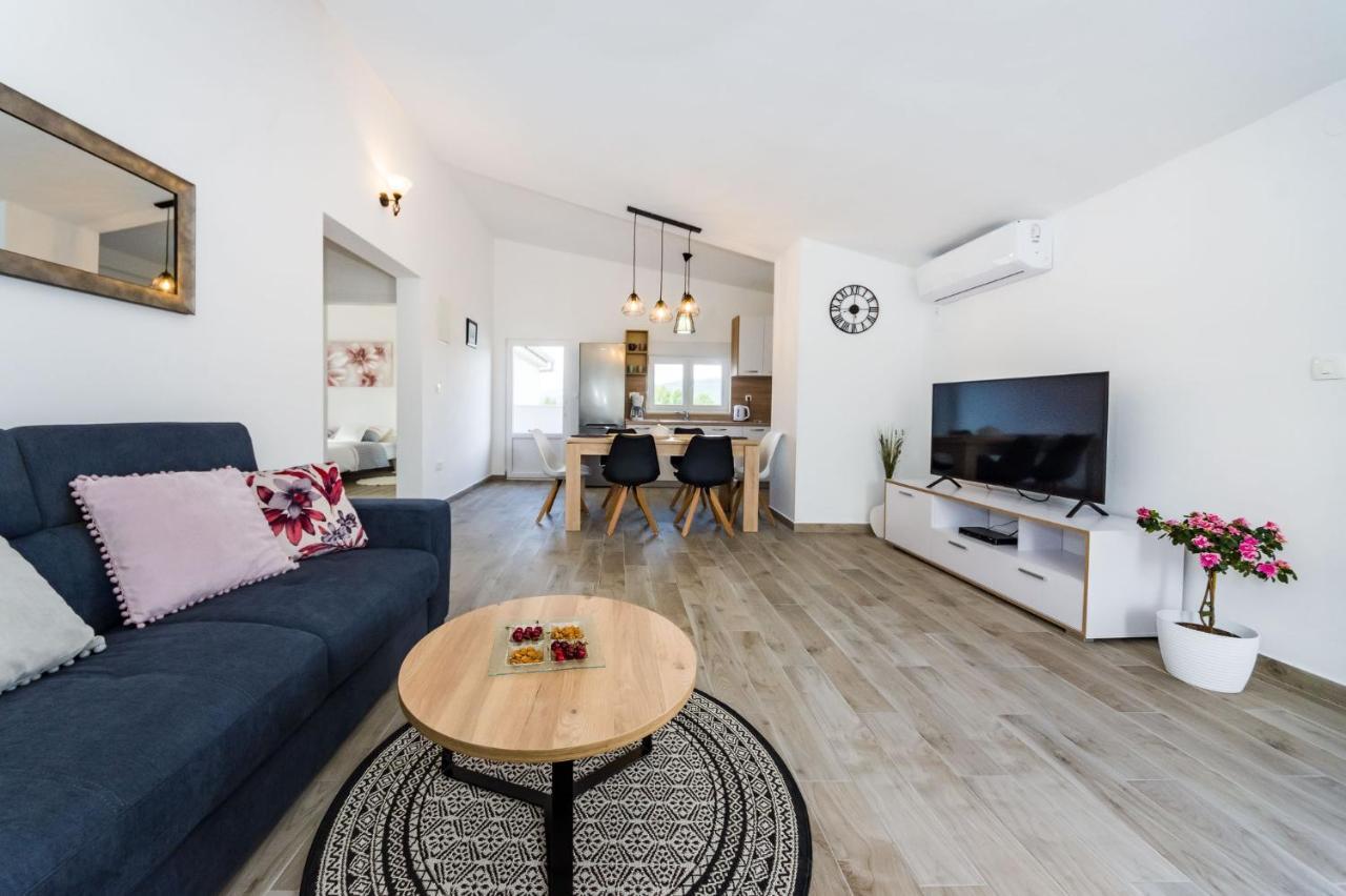 Apartmani Neva, Pridraga Buitenkant foto